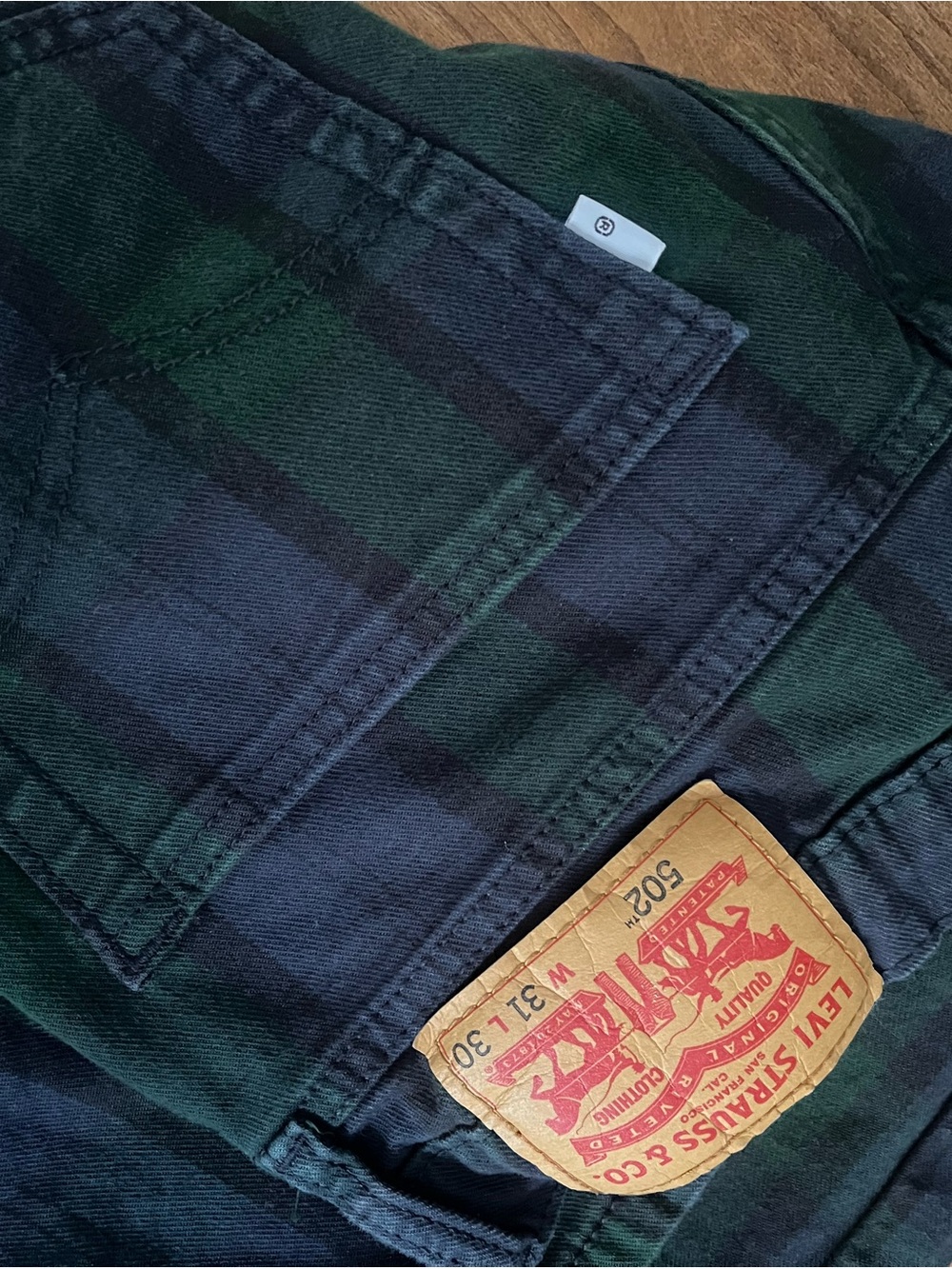 Levi's Green and Black Plaid Jeans - Picture 2 of 2